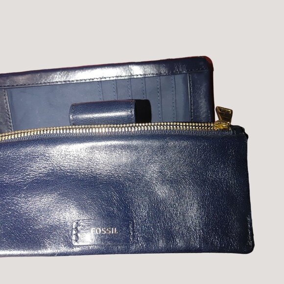 Fossil Leather Floral Trifold Wallet With Card Slots Zipper Compartment - Picture 6 of 9